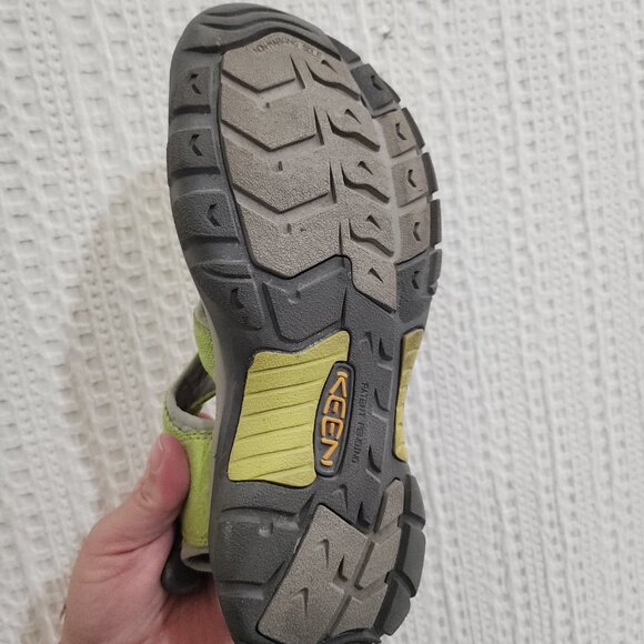 KEEN Women's Green Whisper Outdoor Performance Sandals Size 8.5 - Picture 6 of 11